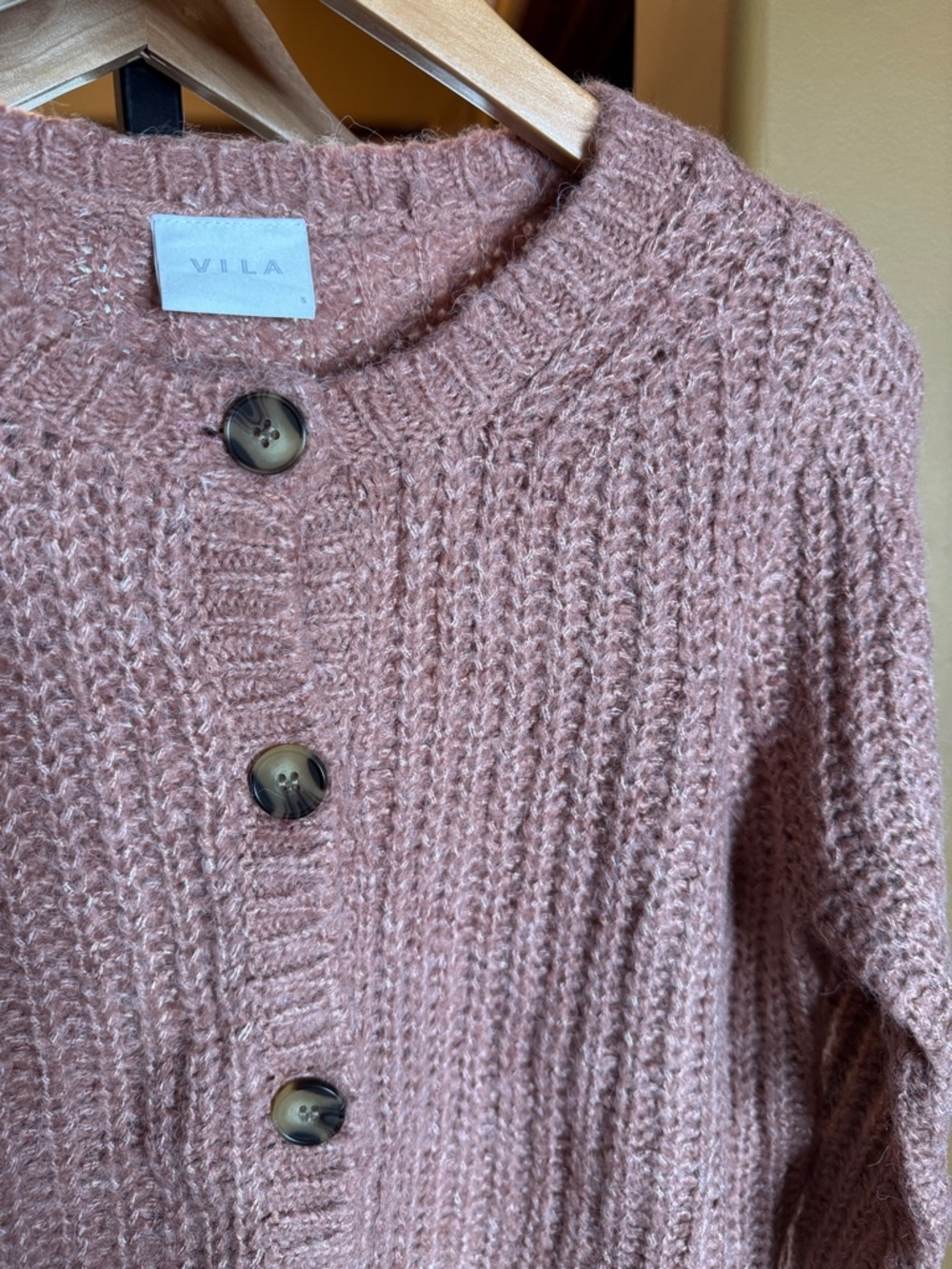 VILA Rose Pink Chunky Knit Cardigan Sz Small Button Front Cozy Textured Sweater - Picture 7 of 7